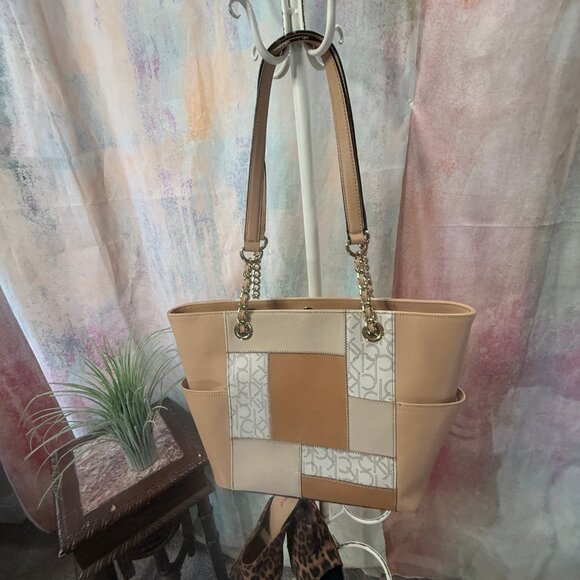 πCalvin Klein Hayden Saffiano Leather Patchwork Double Handle Tote - Handbag - Picture 4 of 16